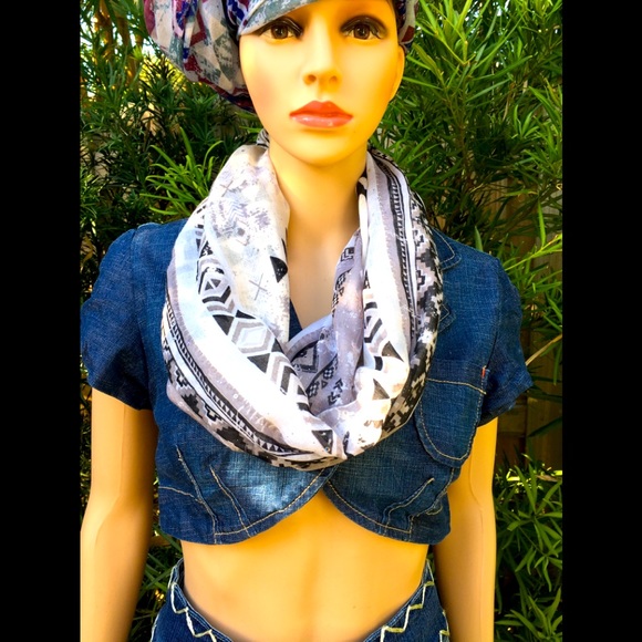 NEW TRIBAL GEO SCARF GREY - Picture 2 of 8